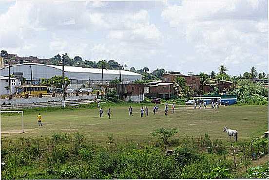 CAMPO DE FUTEBOL EM SO LOURENO DA MATA-PE-FOTO:ERNANI NEVES - SO LOURENO DA MATA - PE