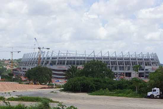 CONSTRUO DA ARENA-PERNAMBUCO EM SO LOURENO DA MATA-PE-FOTO:ERNANI NEVES - SO LOURENO DA MATA - PE