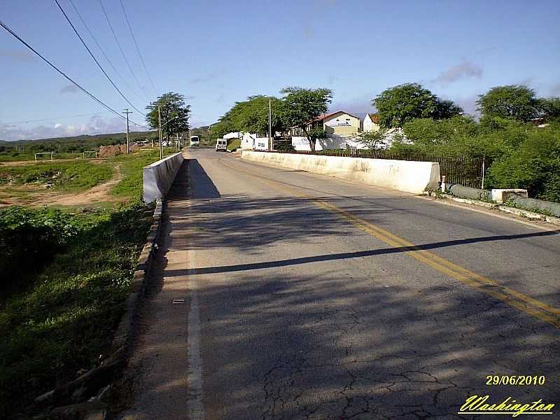 SERTNIA-PE-PONTE SOBRE O RIO MOXOT-FOTO:WLUIZ - SERTNIA - PE