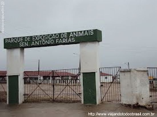 PARQUE DE EXPOSIES DE ANIMAIS SEN.ANTNIO FARIAS EM SURUBIM-FOTO:SERGIO FALCETTI - SURUBIM - PE