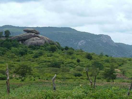 PEDRA DO CHAPU-FOTO:MAGNO LIMA - TIMORANTE - PE