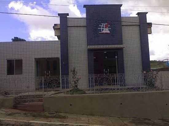 IGREJA DA ASSEMBLIA DE DEUS-FOTO:DAGOARA - TRIUNFO - PE