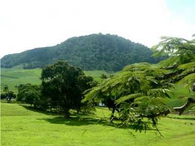 IPONENTE SERRA DE JUNDI, POR CEA DOBLIN - VICNCIA - PE