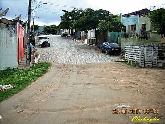 RUA DE XUCURU-FOTO:WASHINGTON@SILVA - XUCURU - PE