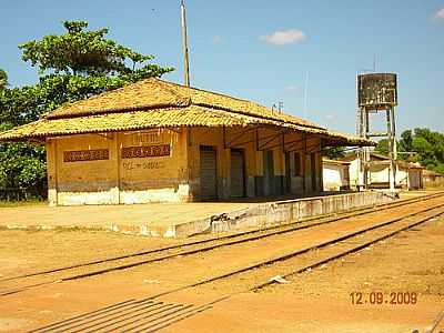 ANTIGA ESTAO FERROVIRIA-FOTO:PETRONIO MARQUES - ALTOS - PI