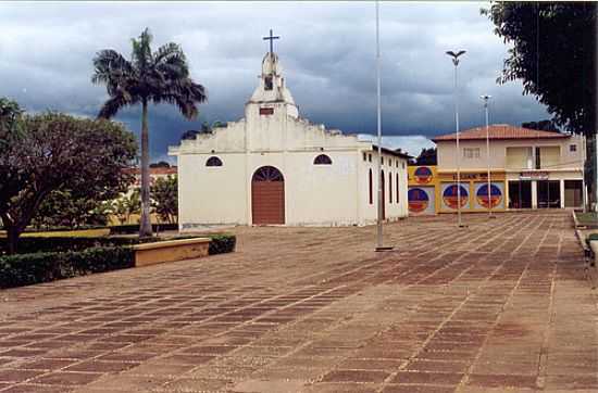 IGREJA MATRIZ-FOTO:LBDORNELES - BAIXA GRANDE DO RIBEIRO - PI