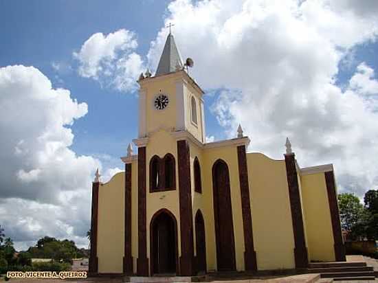 IGREJA MATRIZ DE SO
GONALO DO AMARANTE
FOTO VICENTE A. QUEIROZ - BATALHA - PI