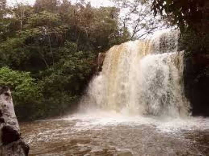 BATALHA-PI-CACHOEIRA DO XIX-FOTO:WWW.PORTALODIA.COM  - BATALHA - PI