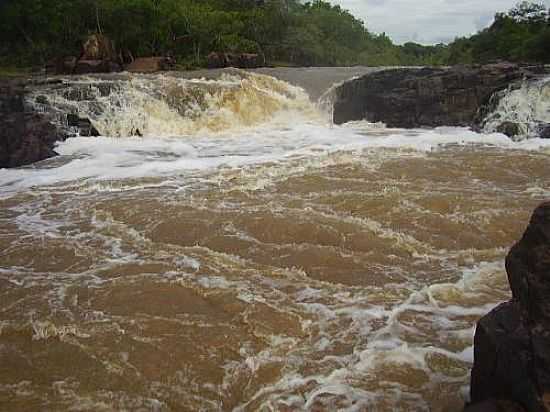 CACHOEIRA-FOTO:DEDE VAQUEJADA - BATALHA - PI