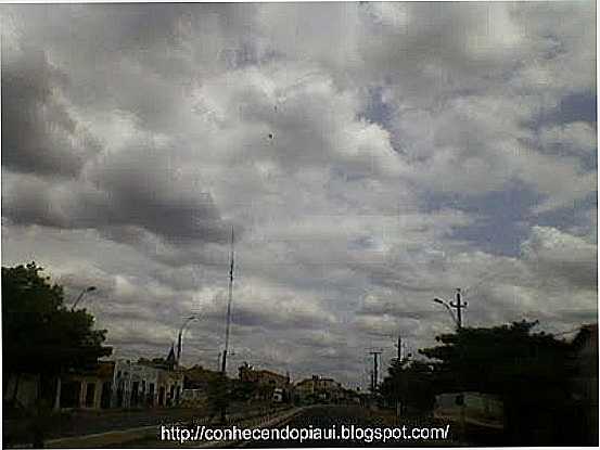 AVENIDA CENTRAL DE CAPITO DE CAMPOS-FOTO:JANANIASPI - CAPITO DE CAMPOS - PI