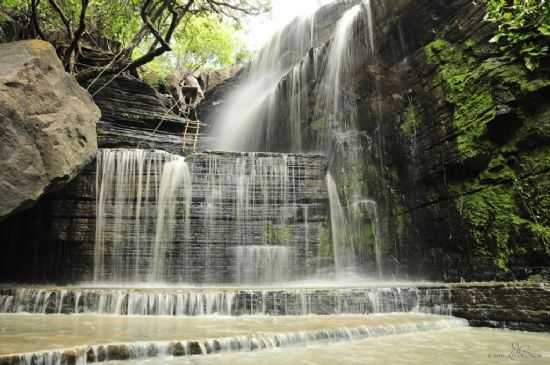 CACHOEIRA DO COVO, POR JUSCELINO REIS - CASTELO DO PIAU - PI