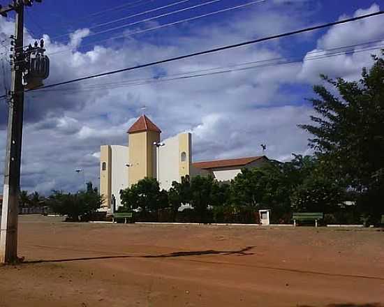 IGREJA DA MATRIZ DE COLNIA DO GURGUIA-FOTO:JOO ANANIAS - COLNIA DO GURGUIA - PI