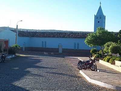 LATERAL DA IGREJA MATRIZ-FOTO:BENEDITO SEGUNDO  - DOM EXPEDITO LOPES - PI