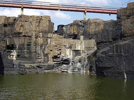 ESPERANTINA-PI-PONTE SOBRE A CACHOEIRA DO URUBU-FOTO:FERREIRA - ESPERANTINA - PI