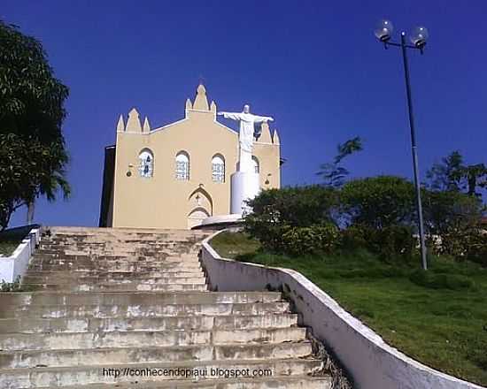 IGREJA MATRIZ DE FRANCINPOLIS-FOTO:JOO ANANIAS - FRANCINPOLIS - PI