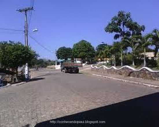 RUA DE FRANCINPOLIS-FOTO:MUNDOATUALIZADO. - FRANCINPOLIS - PI