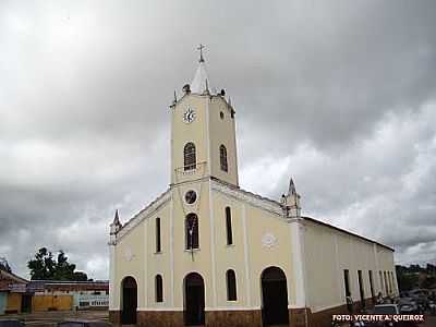 IGREJA MATRIZ DE N.S.
DO LIVRAMENTO FOTO VICENTE A. QUEIROZ - JOS DE FREITAS - PI