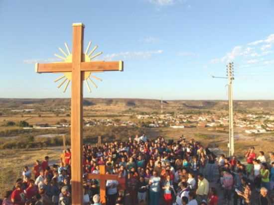 PROCISSO NO MORRO DA CRUZ, POR TALVANIS ALVES - MONSENHOR HIPLITO - PI