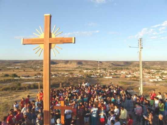 PROCISSO NO MORRO DA CRUZ, POR TALVANIS ALVES - MONSENHOR HIPLITO - PI