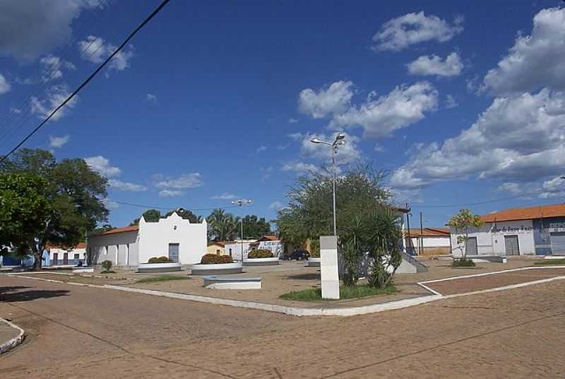 PASSAGEM FRANCA DO PIAU-PI-PRAA E IGREJA-FOTO:PASSAGEMFRANCA.PI.GOV.BR - PASSAGEM FRANCA DO PIAU - PI