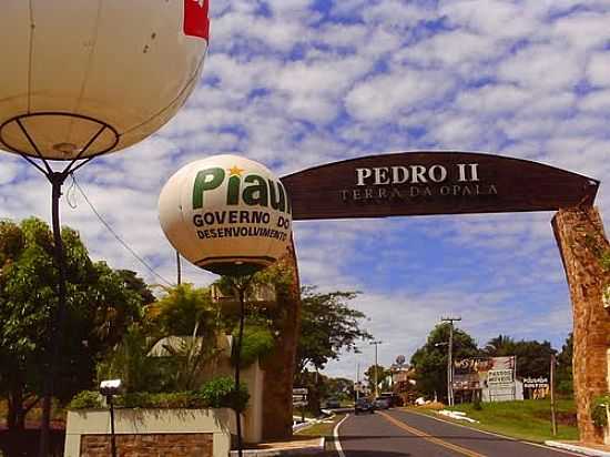 PRTICO DE ENTRADA DE PEDRO II-FOTO:JOO ANANIAS - PEDRO II - PI