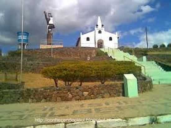 IGREJA DE SANTO ANTONIO-FOTO:CONHECENDOPIAUI - SANTO ANTNIO DOS MILAGRES - PI