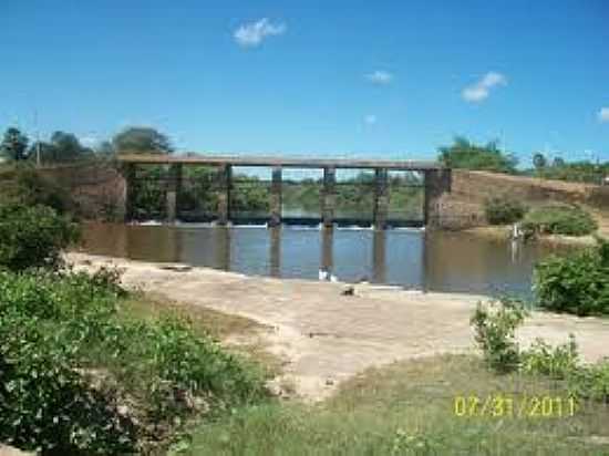 PONTE SOBRE O RIO PIRACURUCA EM SO JOS DO DIVINO-FOTO:PT.DB-CITY. - SO JOS DO DIVINO - PI