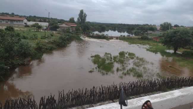 RIO SO LOURENCO, POR LAMEC - SO LOURENO DO PIAU - PI