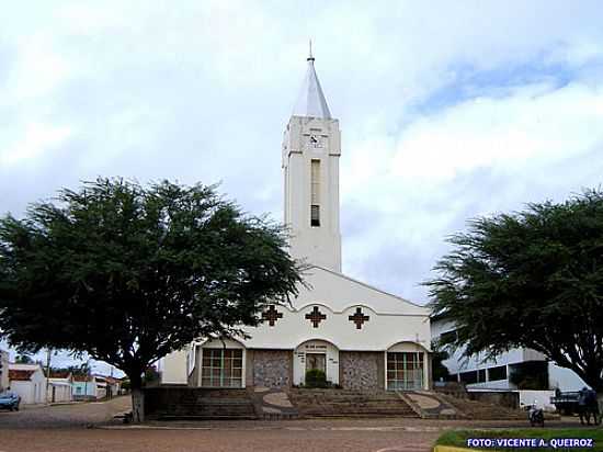 IGREJA MATRIZ SAGRADO
CORAO DE JESUS FOTO
POR VICENTE A. QUEIROZ - SIMPLCIO MENDES - PI