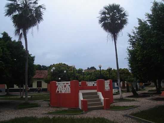 UNIO-PI-PRAA GETLIO VARGAS(CONSTRUO 1938)-FOTO:LOURIVAL LOPES - UNIO - PI