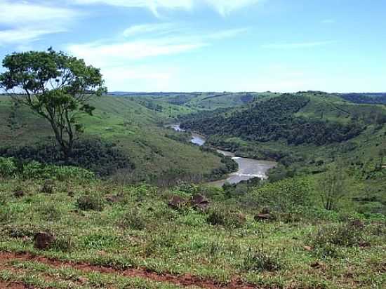 ALTAMIRA DO PARAN-PR-RIO PIQUIRI-GUA DA BOTA-FOTO:CLAUDENIR LOURENATO - ALTAMIRA DO PARAN - PR
