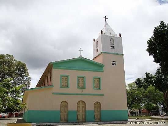 MATRIZ DE N.SRA.DOS PRAZERES EM ENTRE RIOS-FOTO:VICENTE A. QUEIROZ - ENTRE RIOS - BA