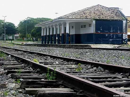 ANTIGA ESTAO FERROVIRIA DE ESPLANADA-FOTO:S DA HORA - ESPLANADA - BA