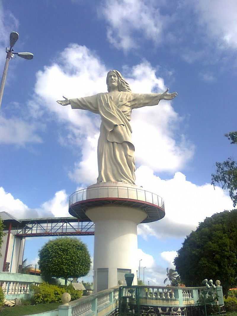 ESPLANADA-BA-CRISTO REDENTOR NA ENTRADA DA CIDADE-FOTO:F.SOARES - ESPLANADA - BA