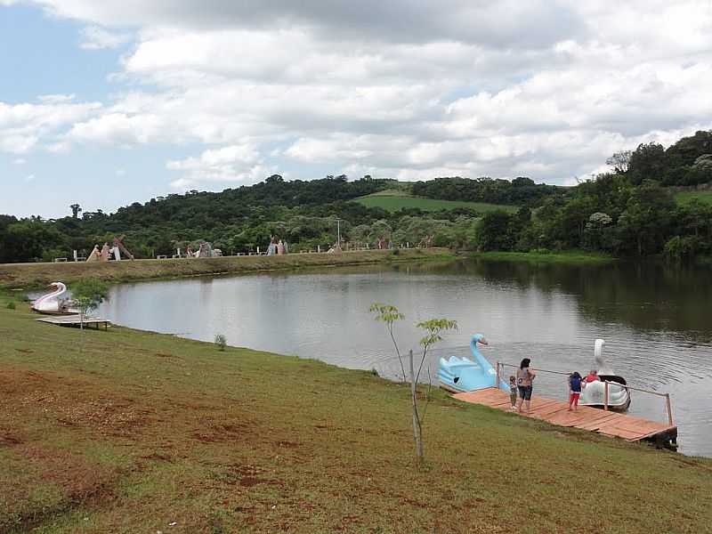 APUCARANA-PR-VISTA DO LAGO NO PARQUE DA REDENO-FOTO:PAULO YUJI TAKARADA - APUCARANA - PR