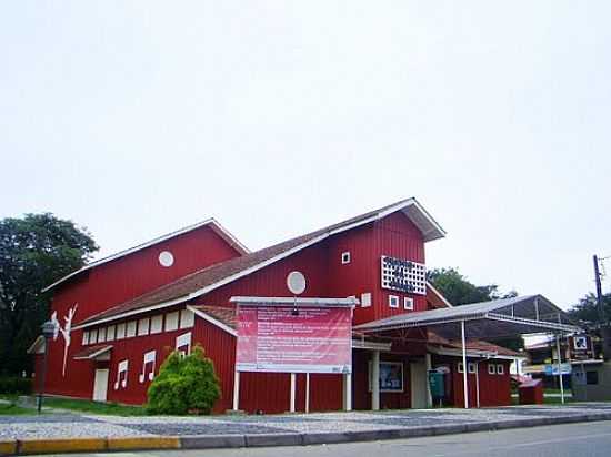 TEATRO DA PRAA-FOTO:JEFFERSONSDS - ARAUCRIA - PR