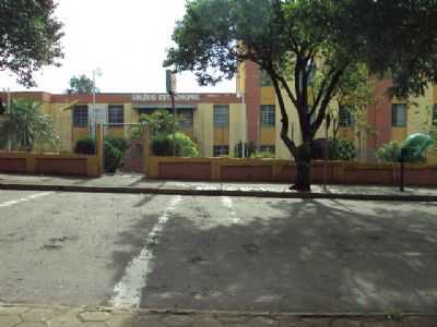 COLGIO ADOLPHO, POR BAIANO PINTOR - ASTORGA - PR