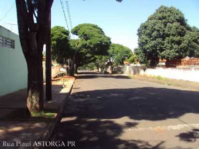 RUA PIAU, POR BAIANO PINTOR - ASTORGA - PR