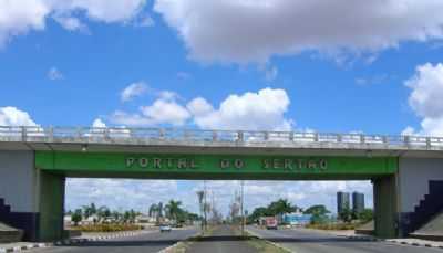 ENTRADA DA CIDADE (PORTAL DO SERTAO), POR ANTONIO DE MACEDO - FEIRA DE SANTANA - BA