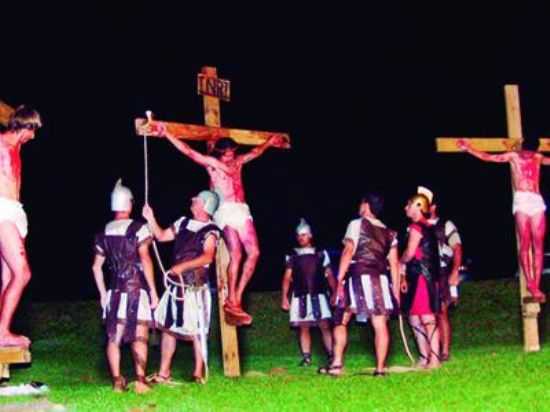 PAIXO DE CRISTO NO ACAMPAMENTO ARCA, POR MARCOS - BATEIAS - PR