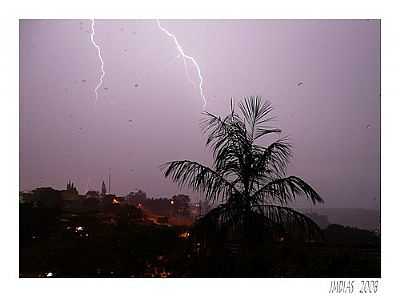 TEMPESTADE POR J.DIAS - BORRAZPOLIS - PR