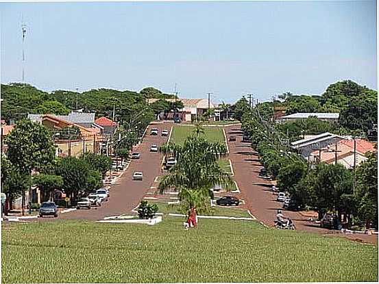 AVENIDA PARAN NO DISTRITO DE BRAGANTINA-FOTO:RICARDO MERCADANTE - BRAGANTINA - PR