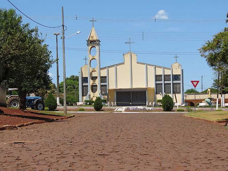 BRAGANTINA-PR-IGREJA DE SO PEDRO-FOTO:RICARDO MERCADANTE - BRAGANTINA - PR