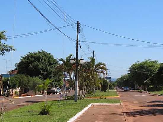 AV.ADO ARCANGELO DAL BEM EM BRASILNDIA DO SUL-FOTO:RICARDO MERCADANTE - BRASILNDIA DO SUL - PR