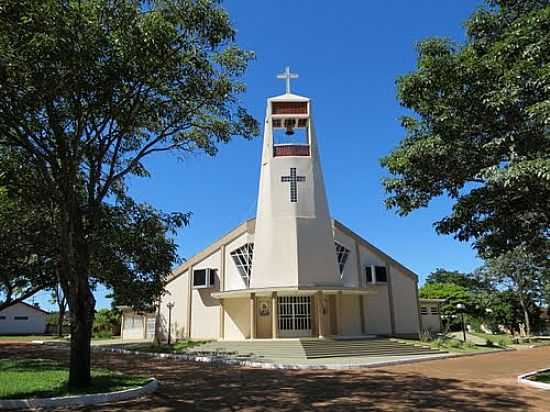 IGREJA DA PARQUIA SAGRADO CORAO DE JESUS EM BRASILNDIA DO SUL-FOTO:RICARDO MERCADANTE - BRASILNDIA DO SUL - PR