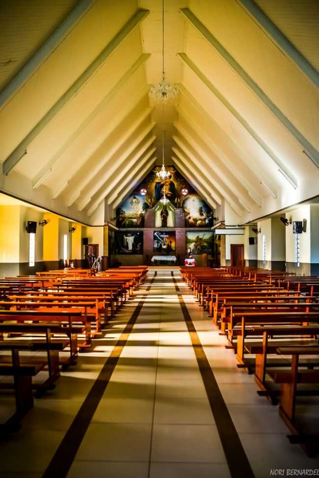 IGREJA MATRIZ  DE CAFEARA, POR NORI BERNARDELI - CAFEARA - PR