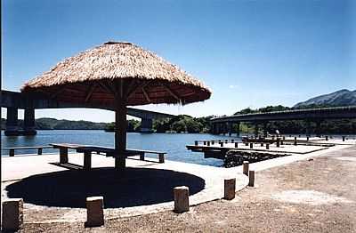 PARQUE ECOLGICO ARI COUTINHO BANDEIRA-FOTO:HBNETO  - CAMPINA GRANDE DO SUL - PR