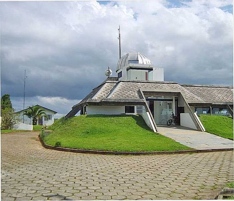 CAMPO MAGRO-PR-OBSERVATRIO ASTRONMICO-FOTO:CAROLINA ORTEGA - CAMPO MAGRO - PR