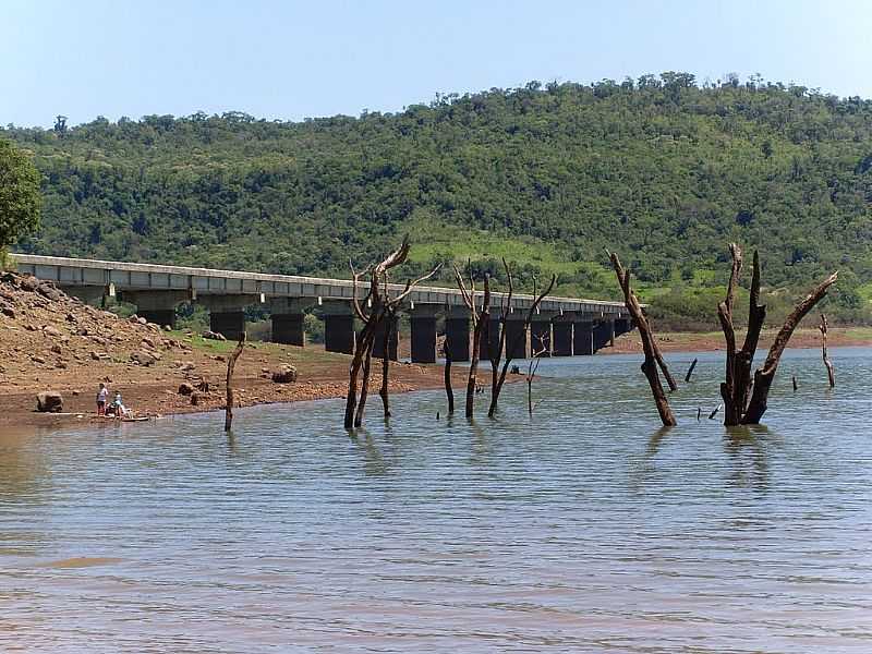 CANDOI-PR-PONTE SOBRE O RIO IGUAU-FOTO:NENOFRANCO  - CANDI - PR