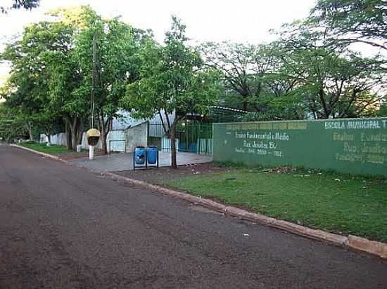 COLGIO BARO DO RIO BRANCO EM CARAJ-FOTO:-=ANDERSALVES=- - CARAJ - PR